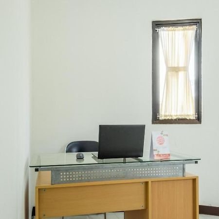 Oyo 1460 Anyelir Residence Cirebon Exterior photo